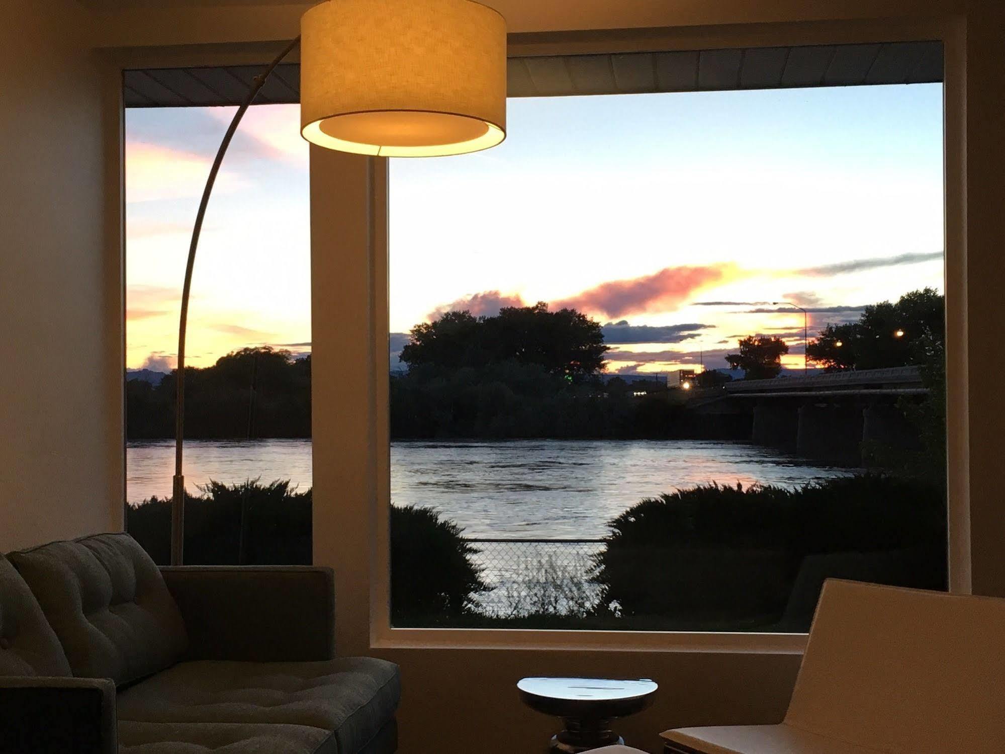 Skyfall Guestrooms Green River Zewnętrze zdjęcie